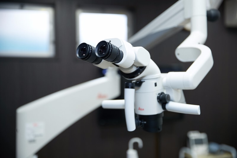 マイクロスコープ(歯科用顕微鏡)